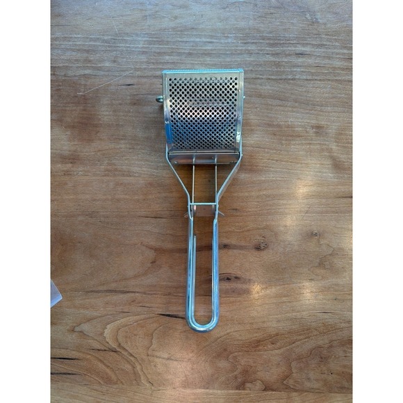 The Unbranded Brand Other - Stainless Steel Triangle Potato Ricer and Fruit Press